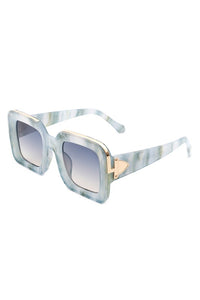 SQUARE MODERN CHIC SUNGLASSES